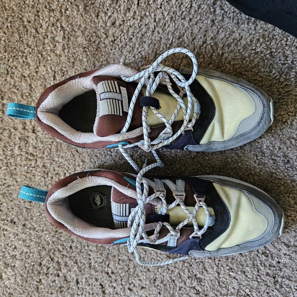KARHU sneakers